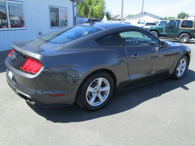 Used 2020 Ford Mustang Coupe RWD image 6