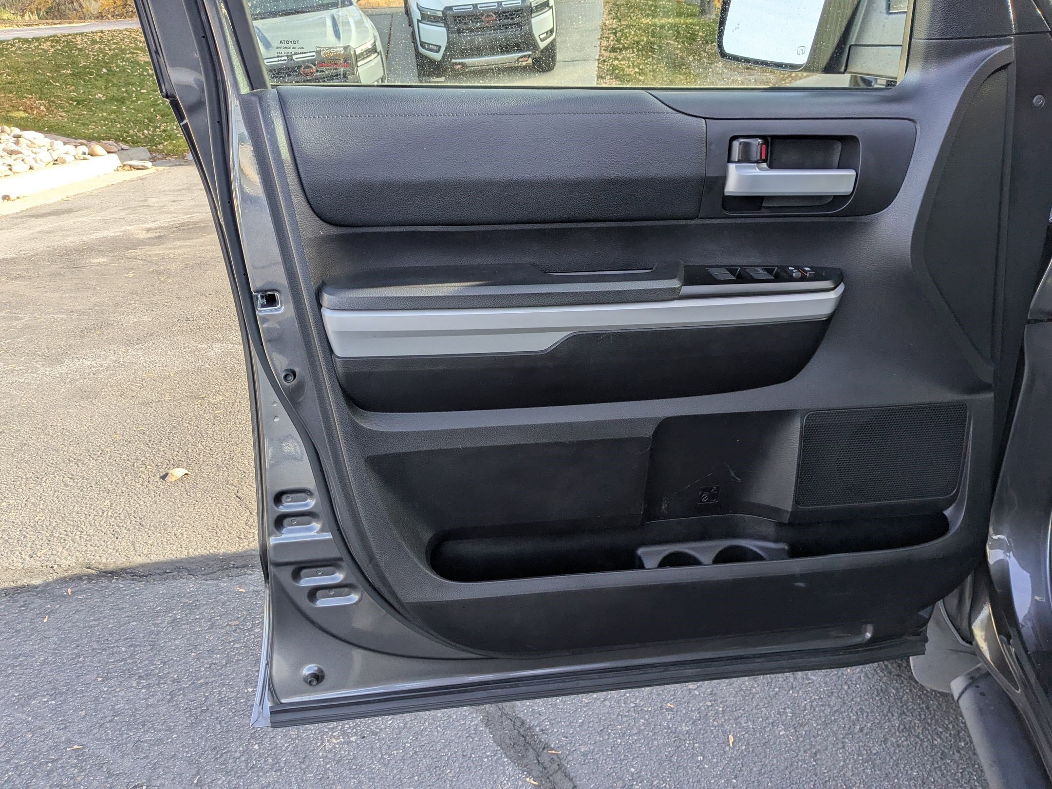 Used 2020 Toyota Tundra SR5 w/ TRD Off-Road Plus Package image 14