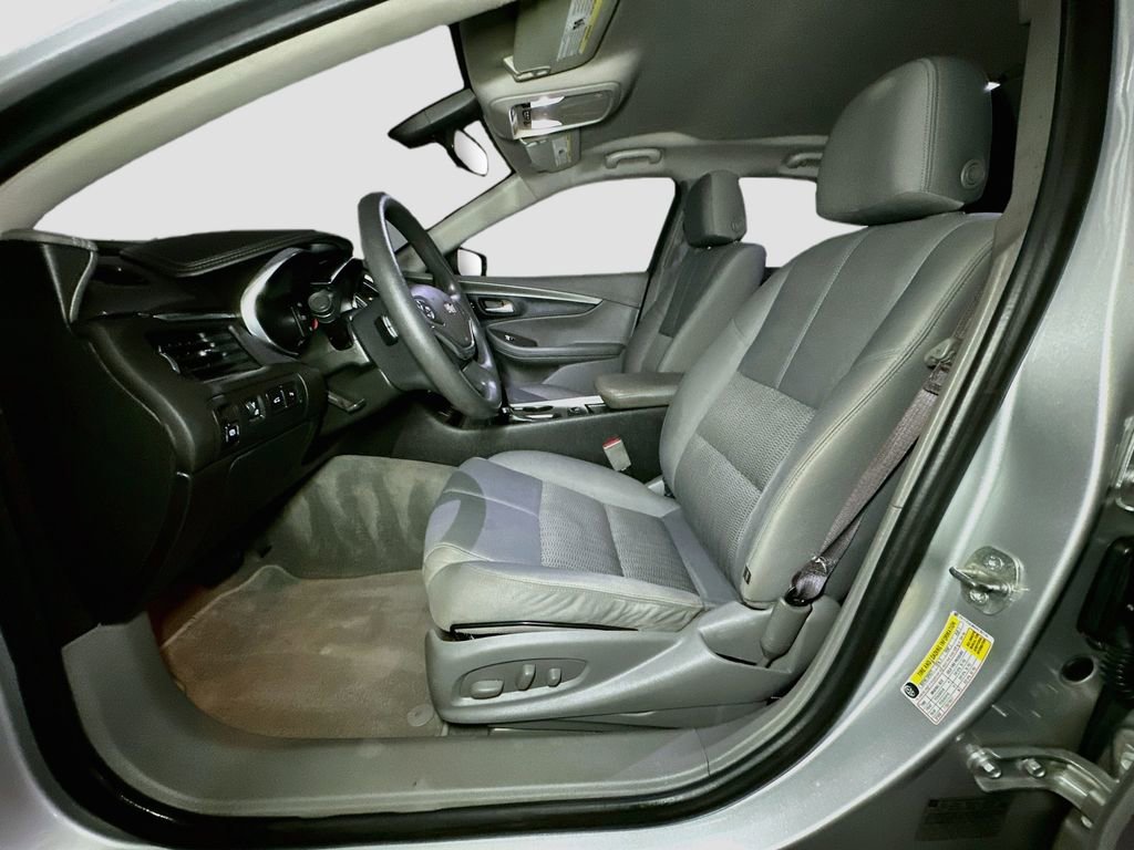 Used 2017 Chevrolet Impala LS w/ Protection Package image 17