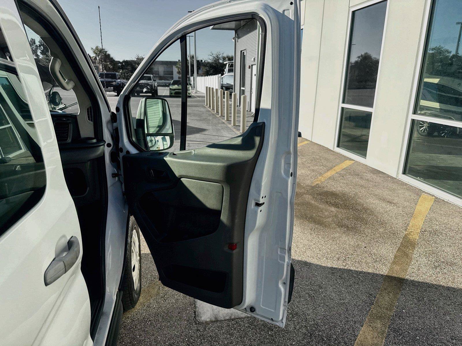 Used 2024 Ford Transit 350 XLT RWD image 25