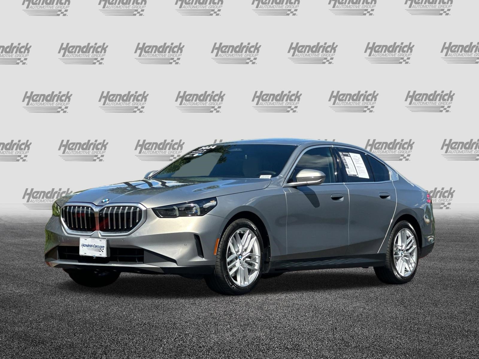 Certified 2024 BMW 530i w/ Premium Package RWD image 9