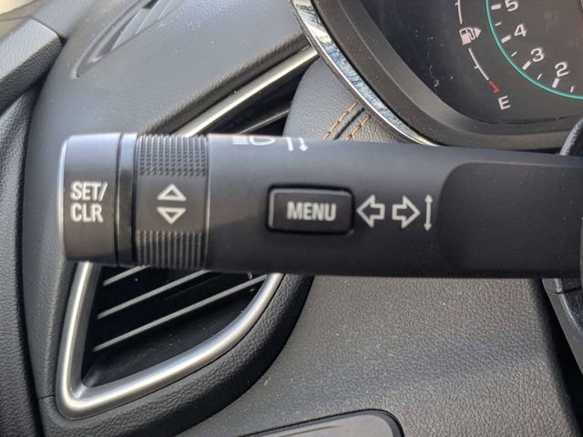 Used 2022 Chevrolet Trax LT w/ LT Convenience Package image 26