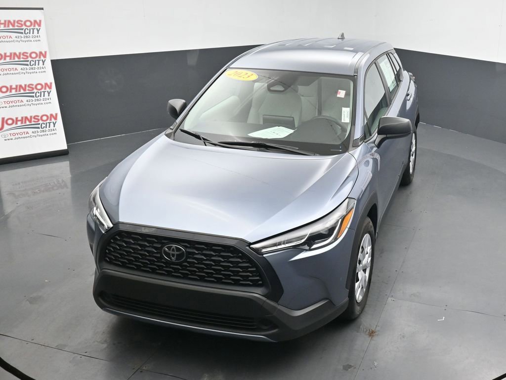 Used 2023 Toyota Corolla Cross L image 26