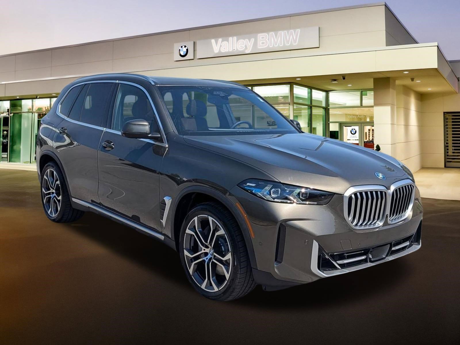 New 2026 BMW X5 xDrive50e AWD/4WD image 1