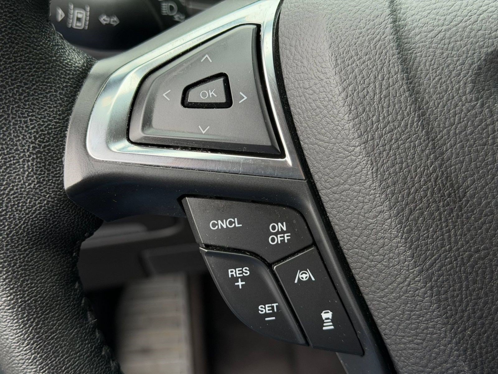 Used 2020 Ford Edge SEL w/ Convenience Package FWD image 15