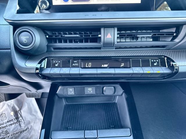 Used 2025 Toyota Prius XLE image 27