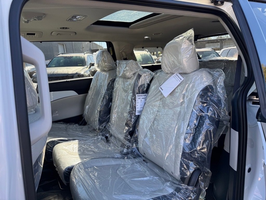 New 2026 Kia Carnival SX Prestige image 8