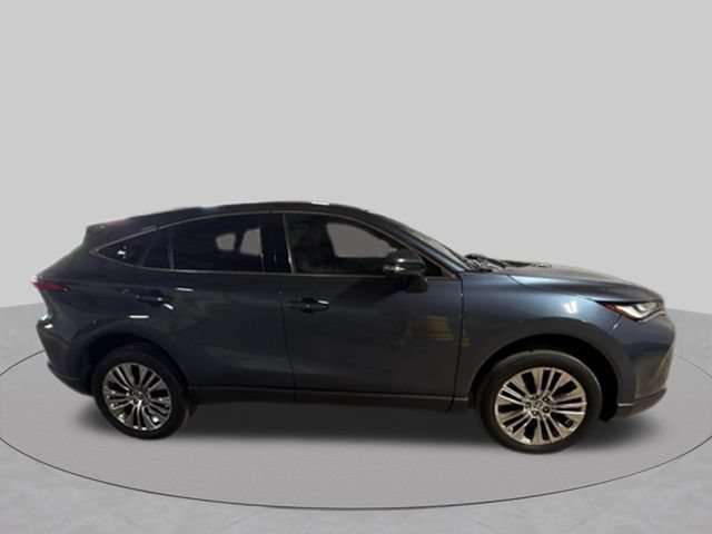 Used 2022 Toyota Venza Limited w/ Advanced Technology Package AWD/4WD image 2