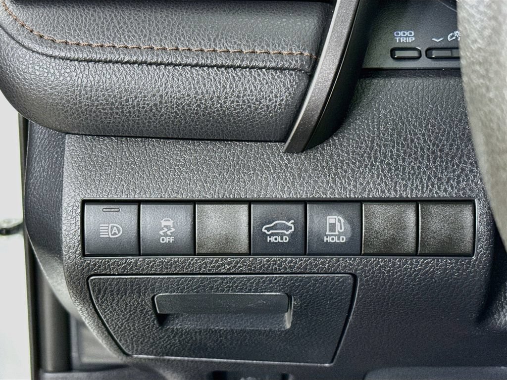 Certified 2020 Toyota Camry LE FWD image 12