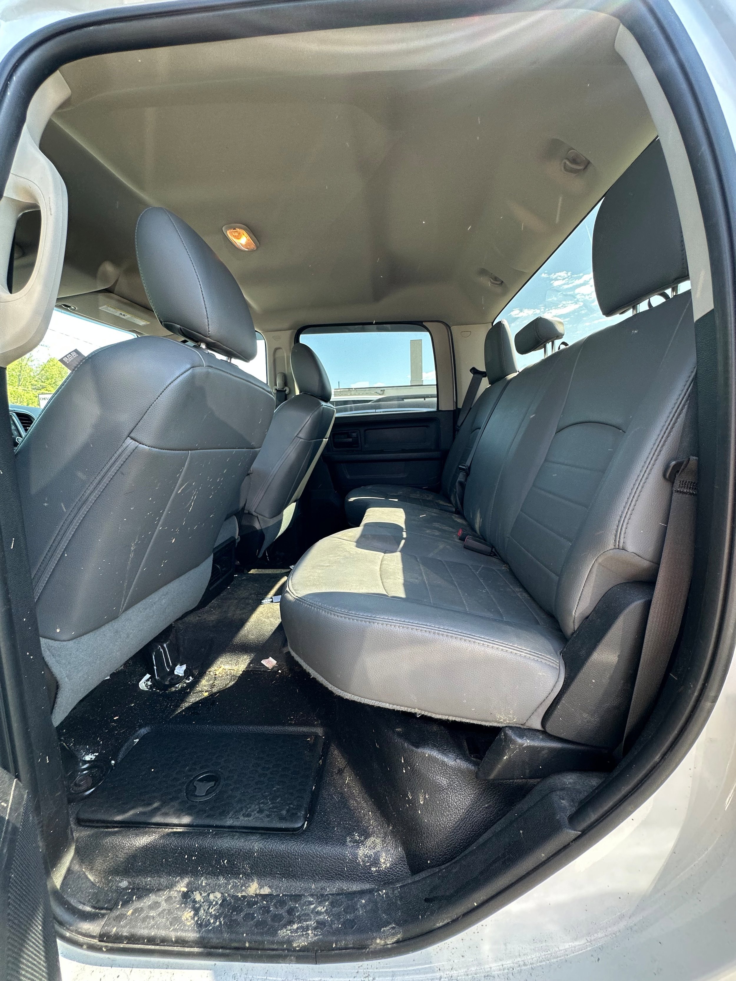 Used 2017 RAM 2500 Tradesman w/ Chrome Appearance Group AWD/4WD image 4