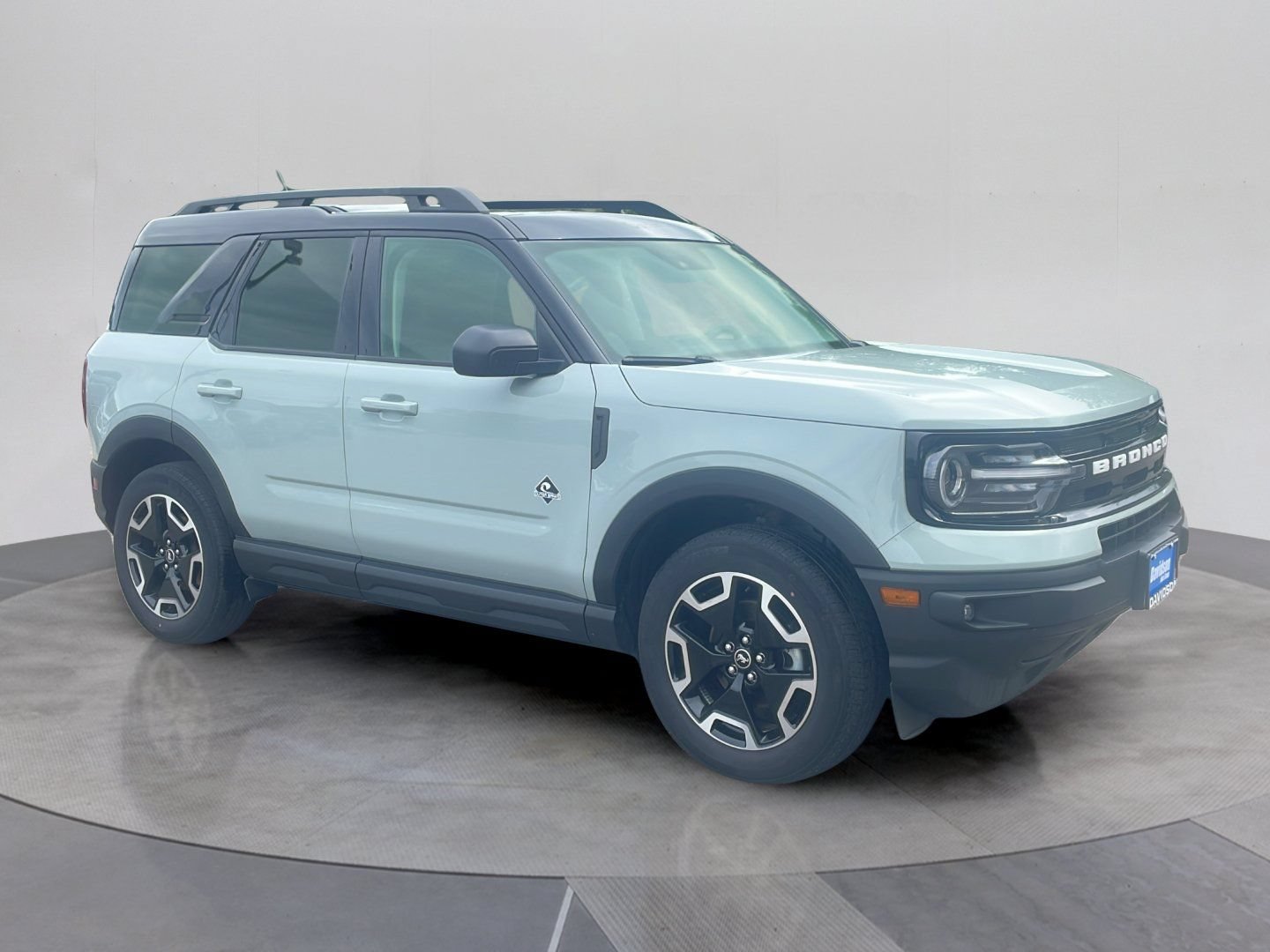 Certified 2023 Ford Bronco Sport Outer Banks w/ Tech Package AWD/4WD image 3