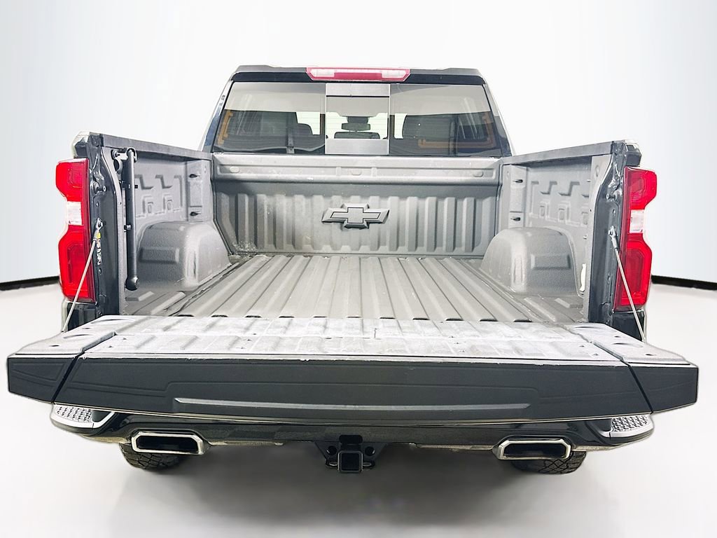 Used 2022 Chevrolet Silverado 1500 LT Trail Boss w/ LT Trail Boss Premium Package image 16