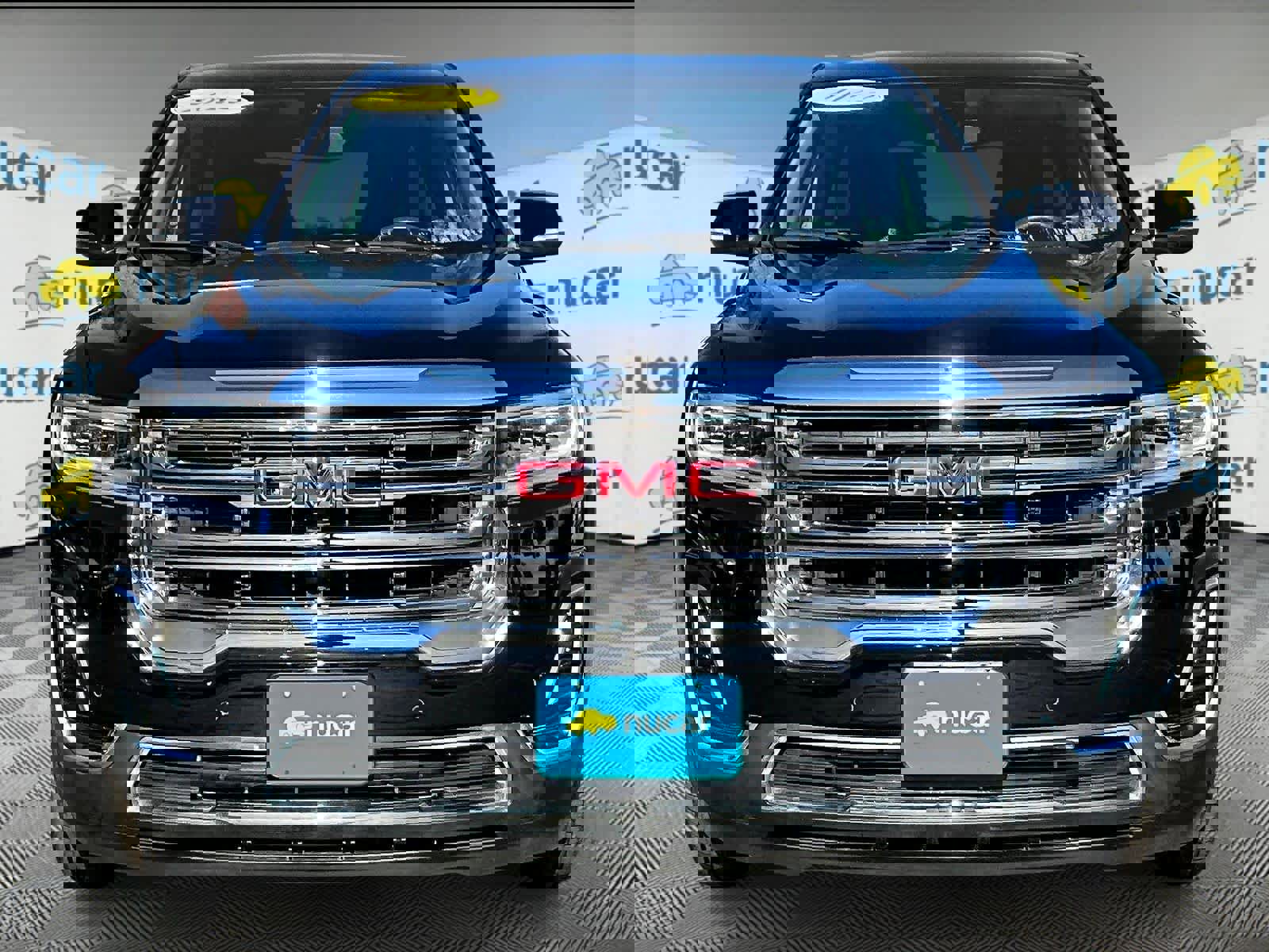 Used 2022 GMC Acadia SLE image 2