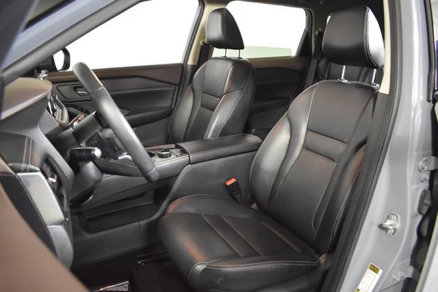 Used 2023 Nissan Rogue SL AWD/4WD image 9
