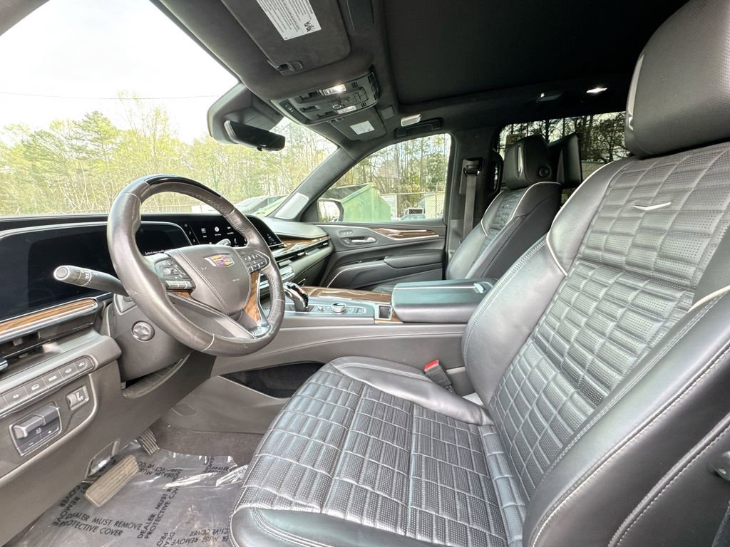 Used 2023 Cadillac Escalade ESV Premium Luxury Platinum image 13