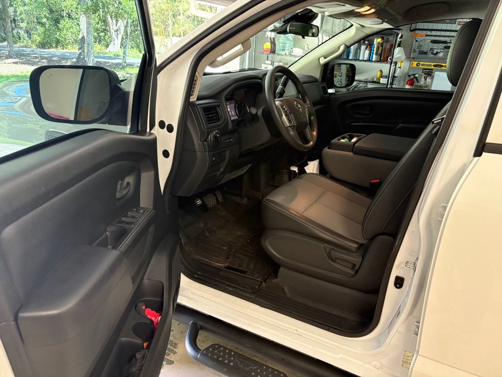 Used 2021 Nissan Titan S w/ HD Front GAWR Package AWD/4WD image 7