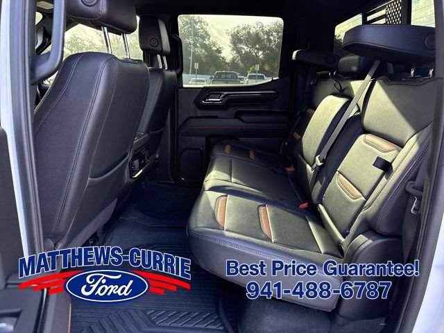 Used 2024 GMC Sierra 1500 AT4 w/ Technology Package AWD/4WD image 12