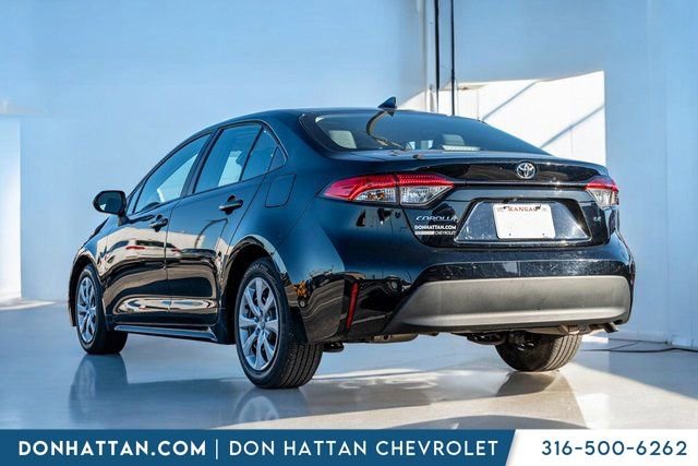 Used 2024 Toyota Corolla LE image 27