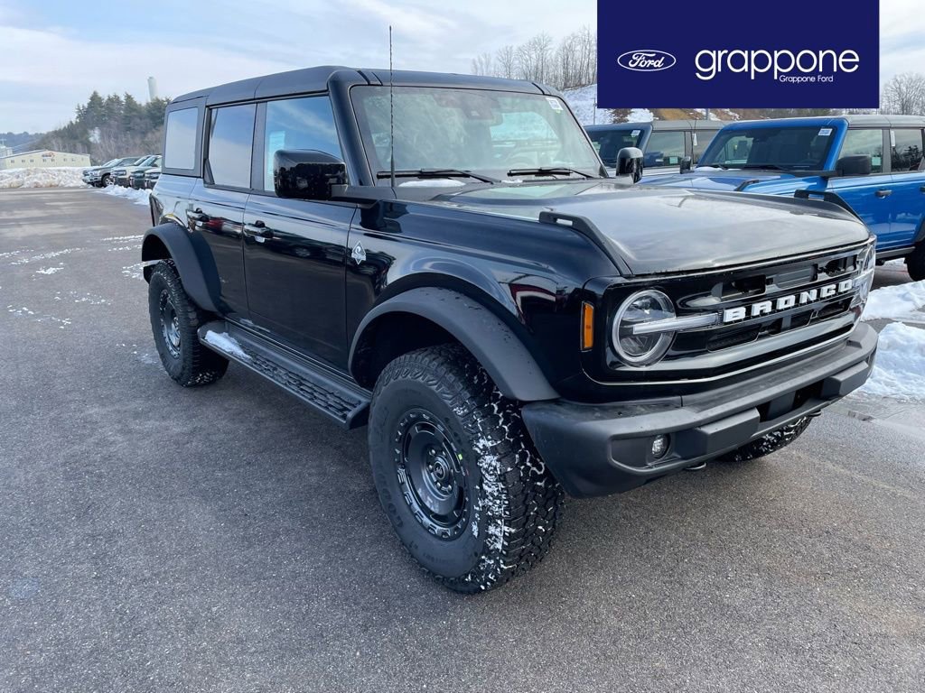 New 2025 Ford Bronco Outer Banks w/ Sasquatch Package image 1