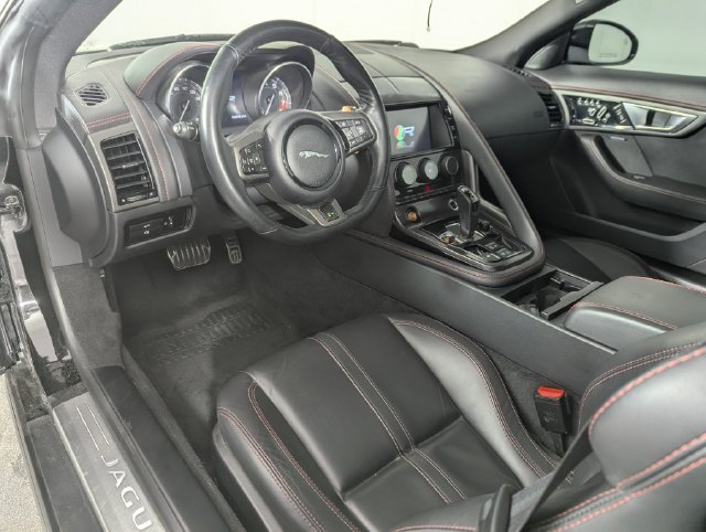 Used 2015 Jaguar F-TYPE R RWD image 11