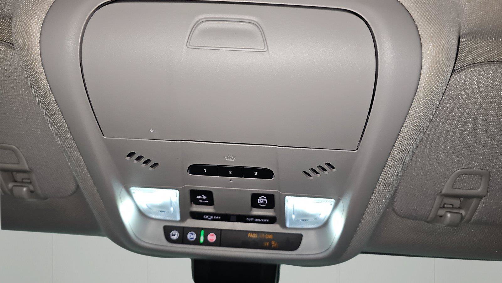 Used 2024 GMC Terrain SLT w/ Tech Package AWD/4WD image 21