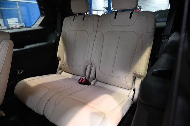 Used 2023 Jeep Grand Cherokee L Limited image 12