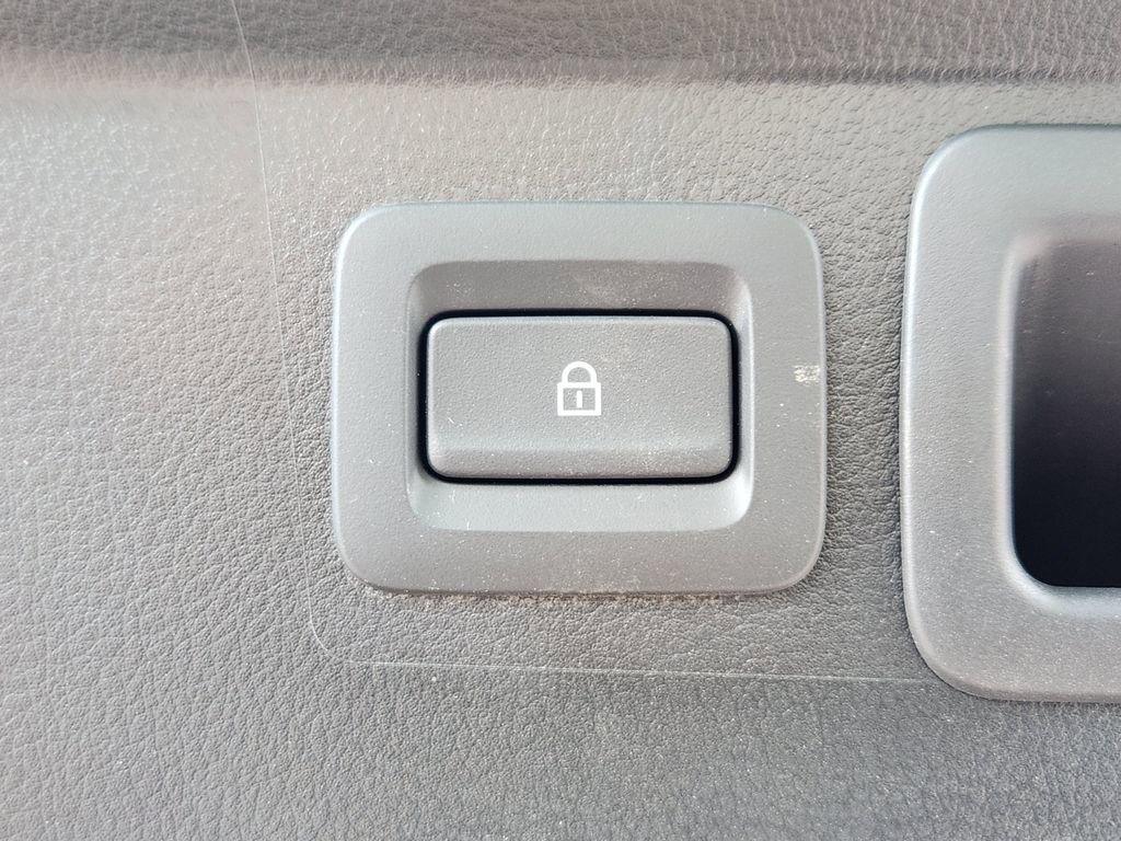 Used 2024 MAZDA CX-50 AWD 2.5 S w/ Select Package image 20