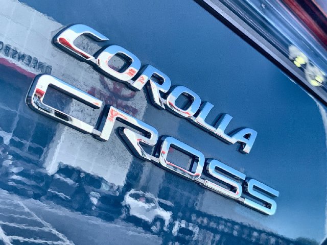 Used 2026 Toyota Corolla Cross LE FWD image 40