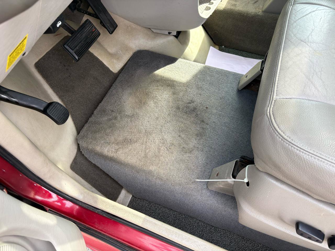 Used 2005 Dodge Grand Caravan SXT image 16