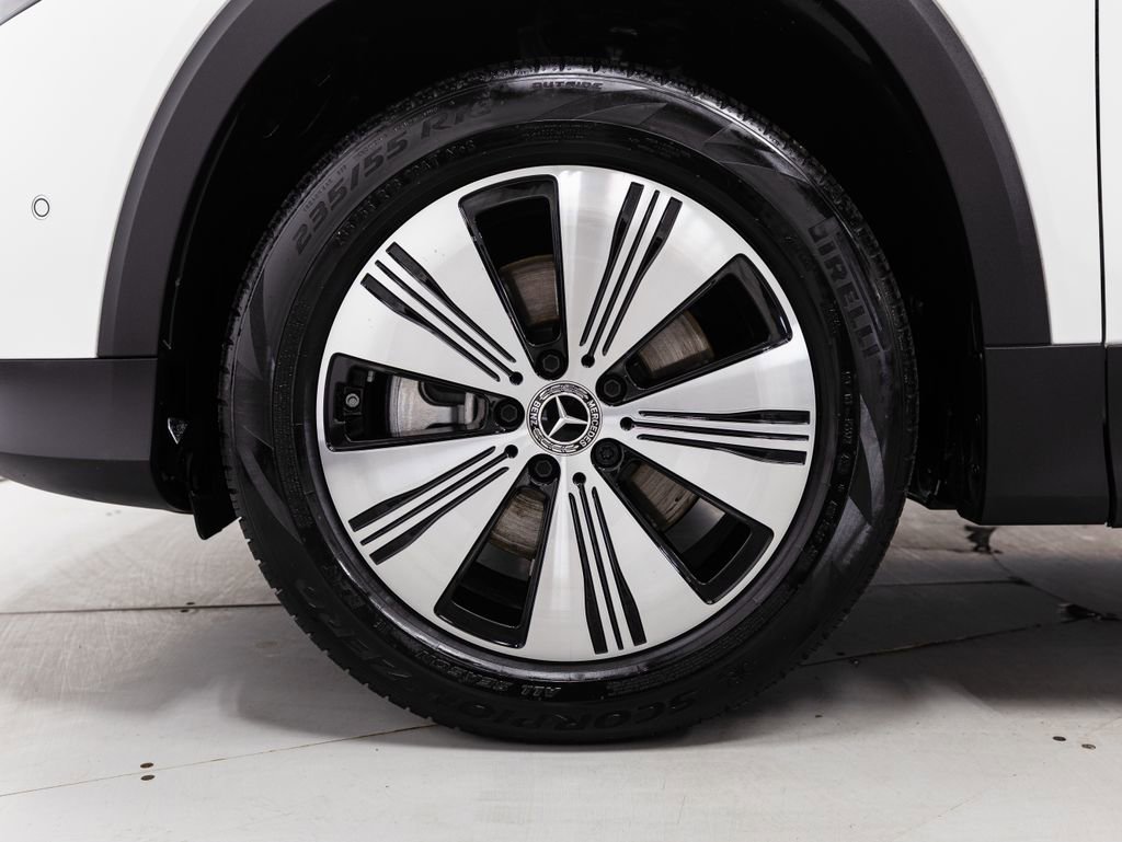 Certified 2024 Mercedes-Benz EQB 300 4MATIC image 32