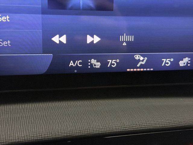 Certified 2025 Buick Enclave Sport Touring w/ Super Cruise Package image 29