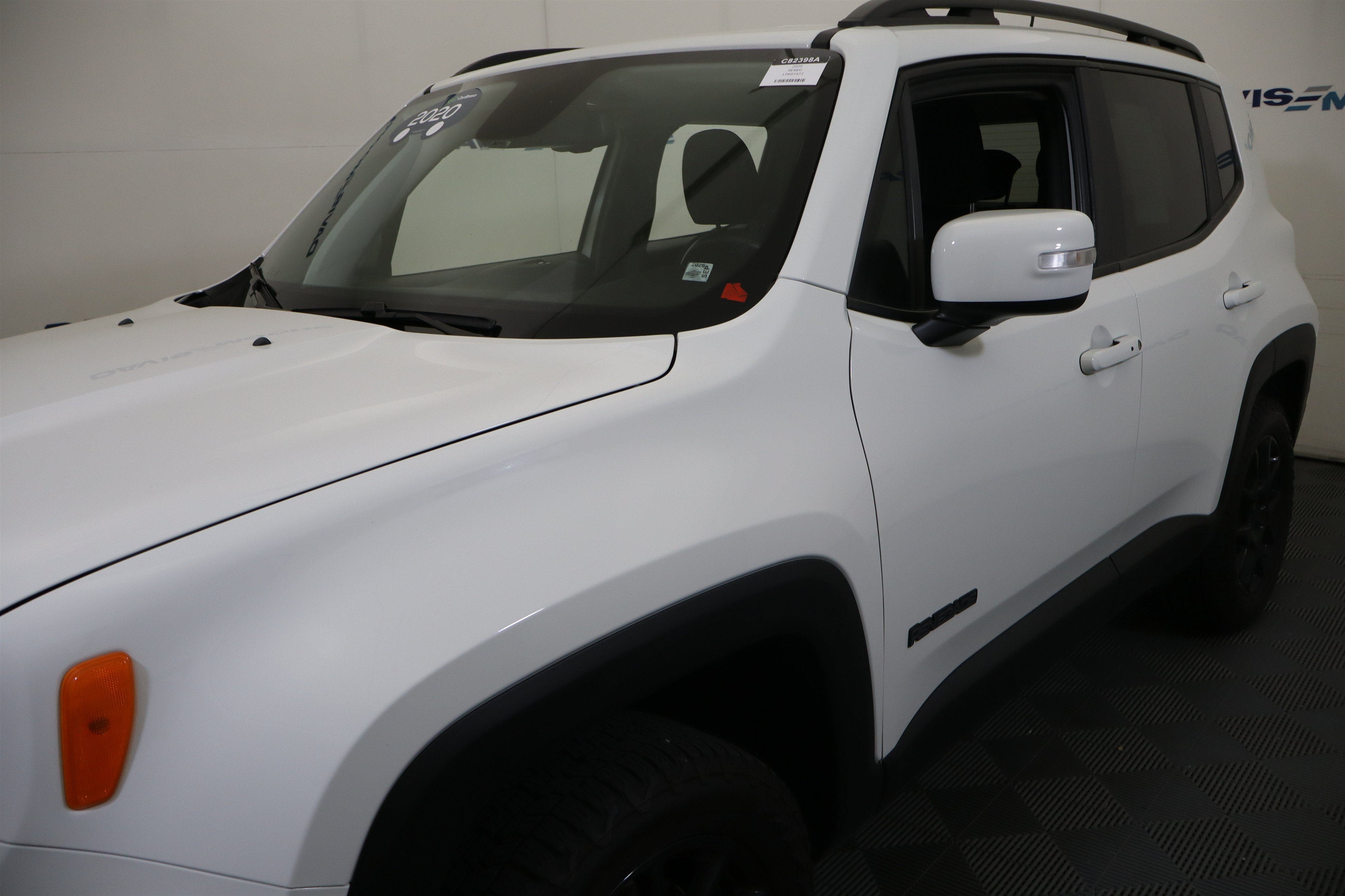 Used 2020 Jeep Renegade Altitude AWD/4WD image 12