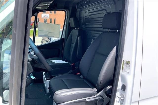 New 2026 Mercedes-Benz Sprinter 2500 image 26