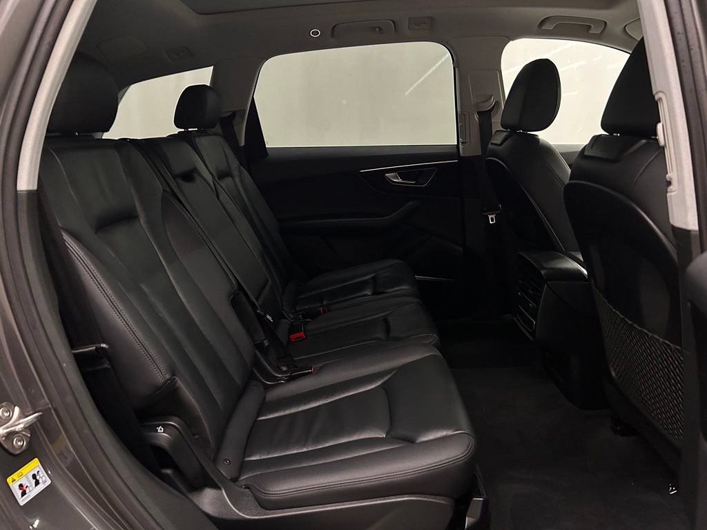 Used 2023 Audi Q7 3.0T Premium Plus AWD/4WD image 18