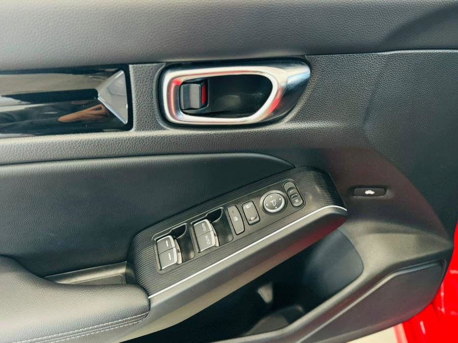 Used 2025 Honda Civic Sport Touring image 11