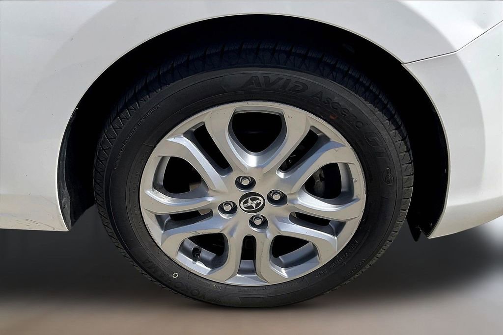 Used 2016 Scion iA FWD image 31