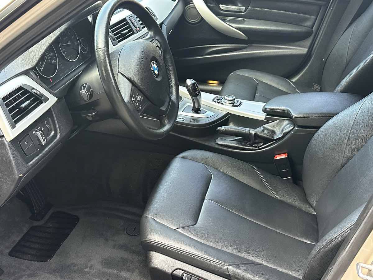 Used 2013 BMW 328i Sedan RWD image 24