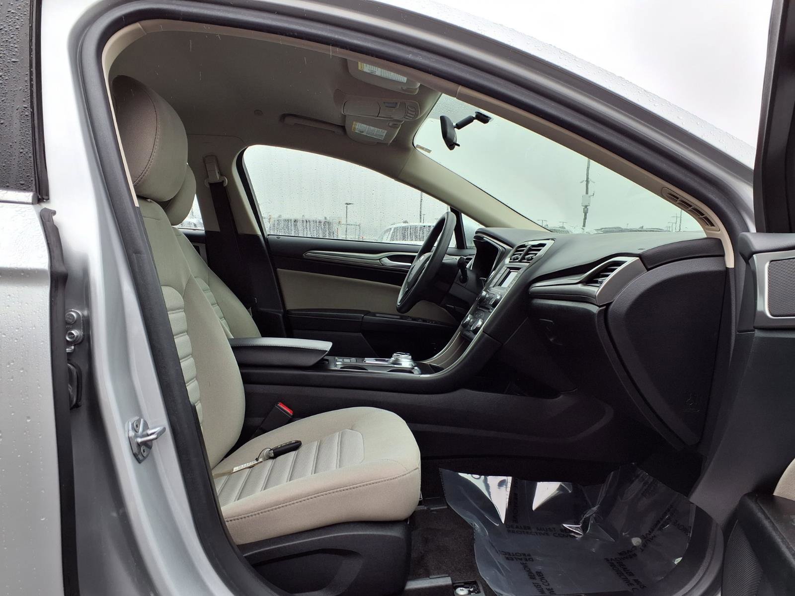 Used 2018 Ford Fusion S FWD image 22