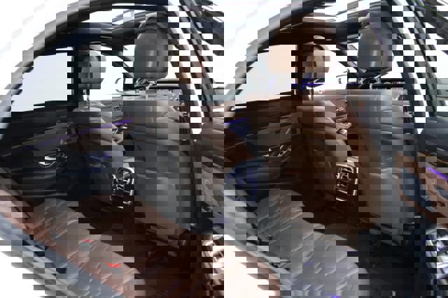 Used 2015 Mercedes-Benz S 550 4MATIC image 28