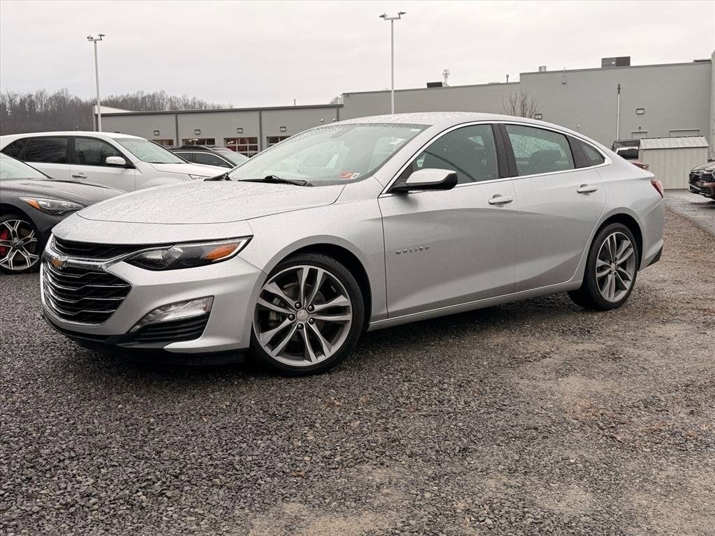 Used 2022 Chevrolet Malibu LT image 2