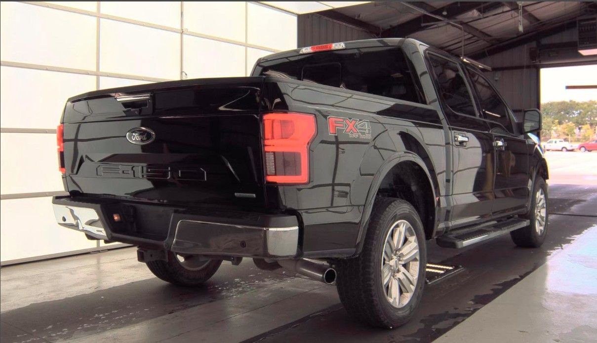 Used 2019 Ford F150 Lariat w/ Equipment Group 502A Luxury AWD/4WD image 3