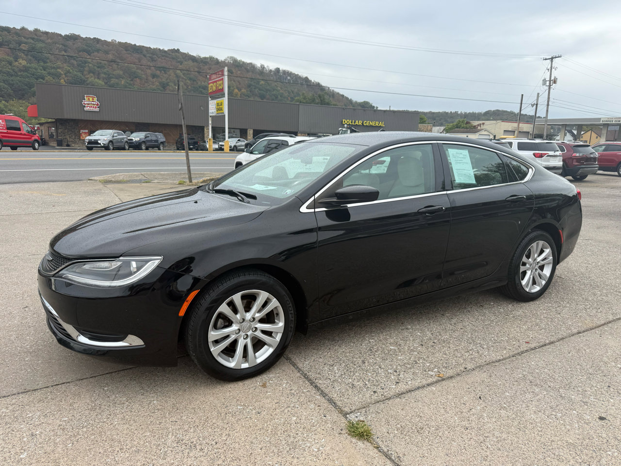 Used 2015 Chrysler 200 Limited image 7