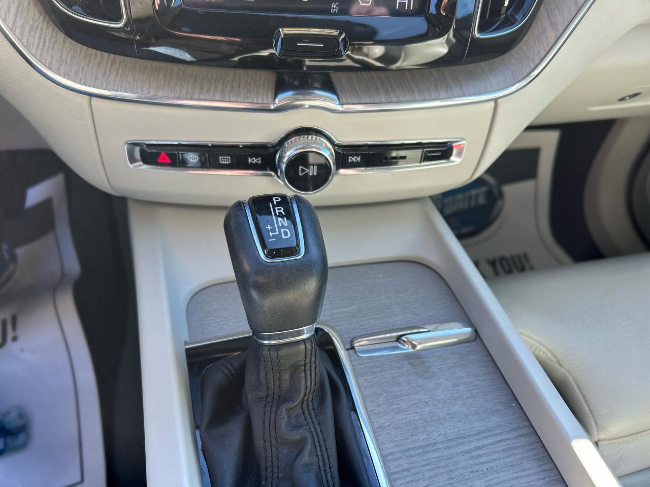 Used 2019 Volvo XC60 T5 Inscription w/ Protection Package Premier image 20