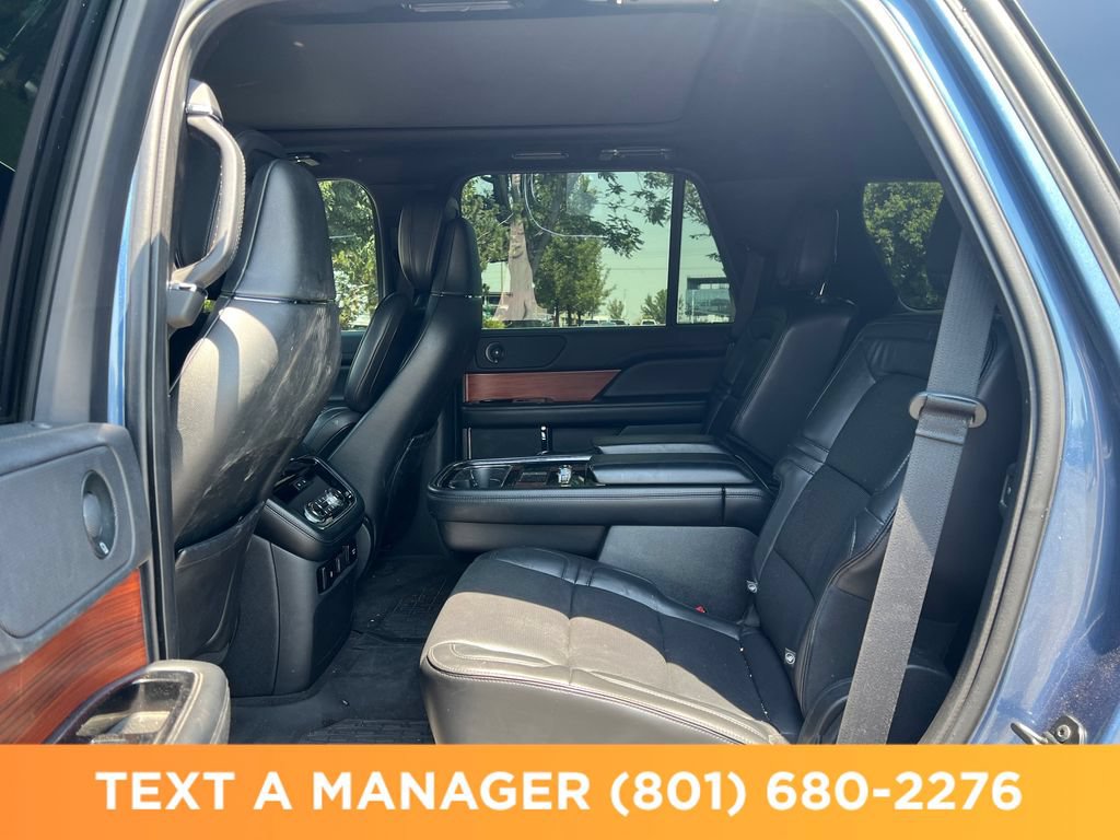 Used 2019 Lincoln Navigator Reserve AWD/4WD image 13