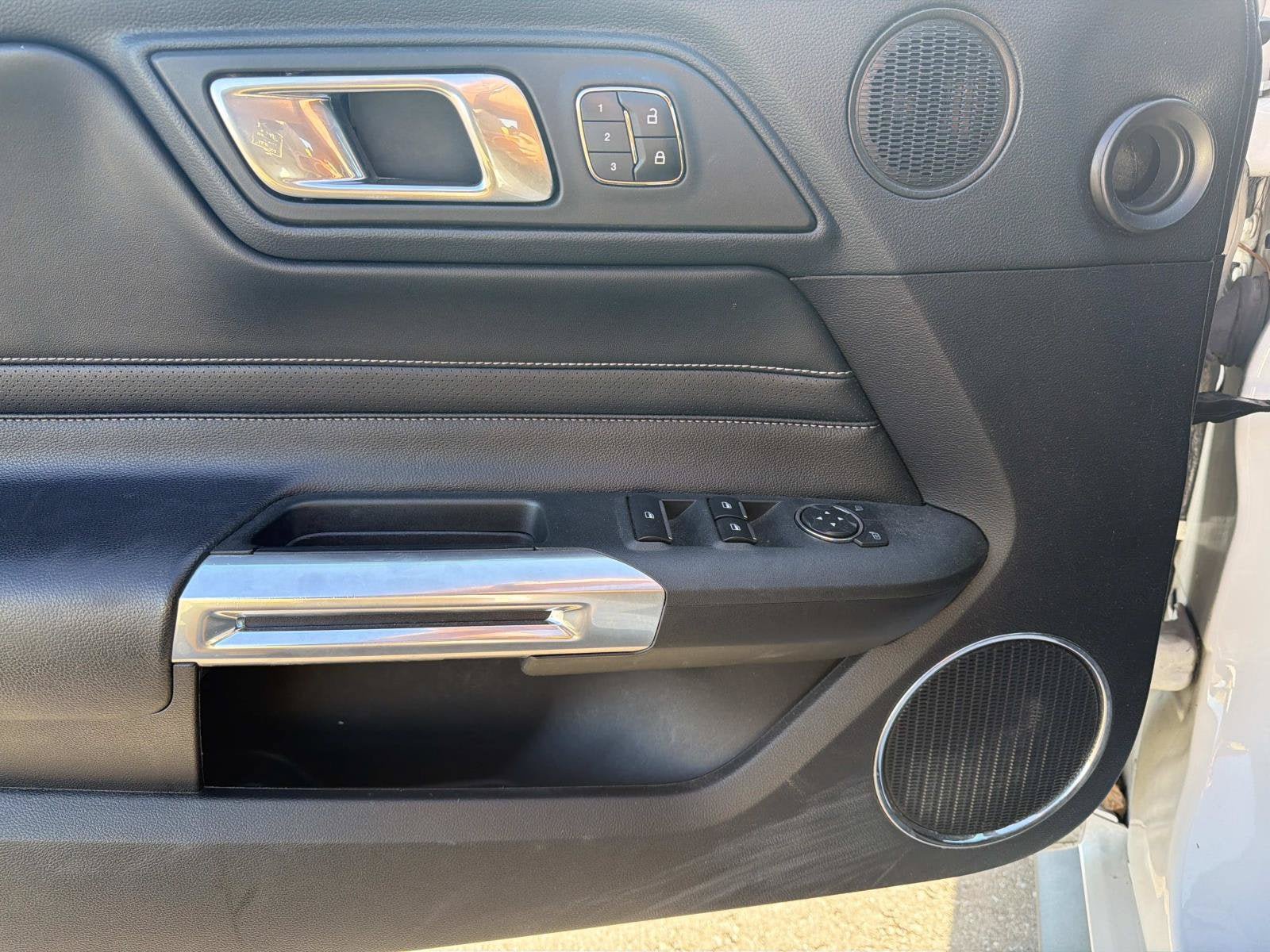 Used 2019 Ford Mustang GT RWD image 12