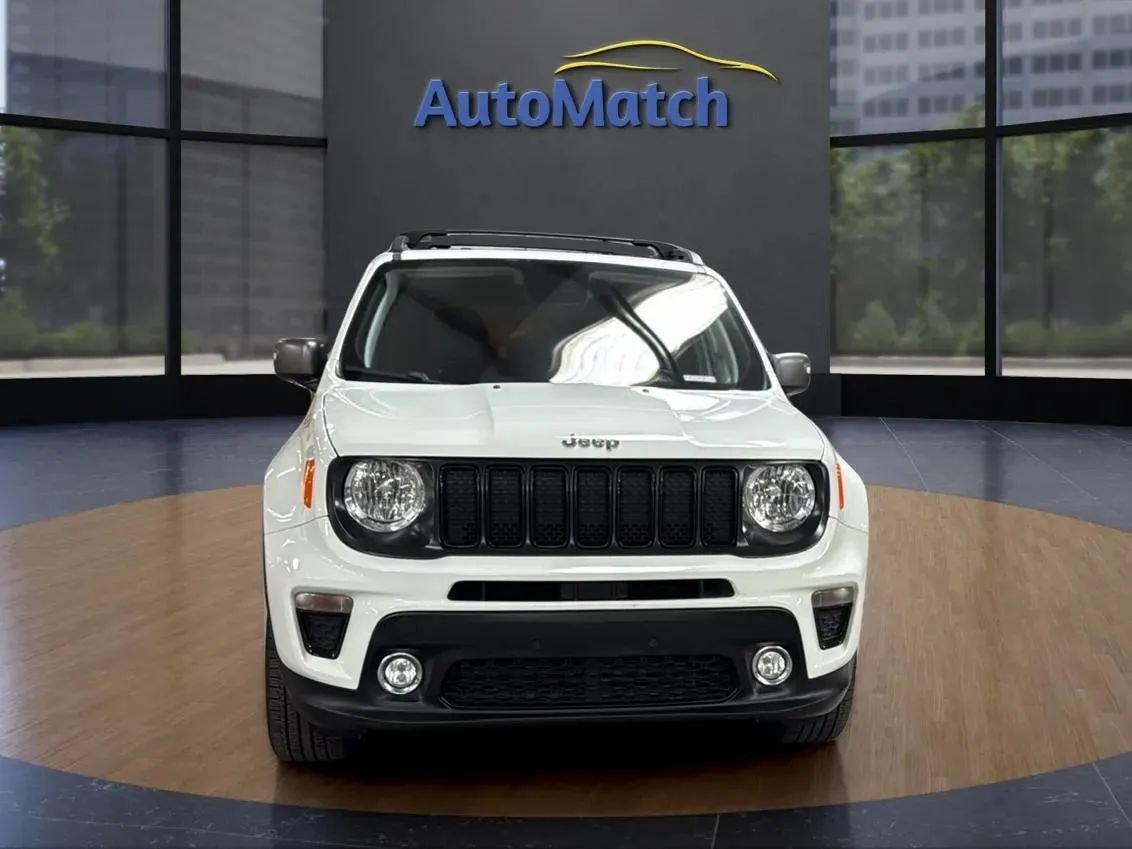Used 2019 Jeep Renegade Limited w/ Safety and Security Group image 3