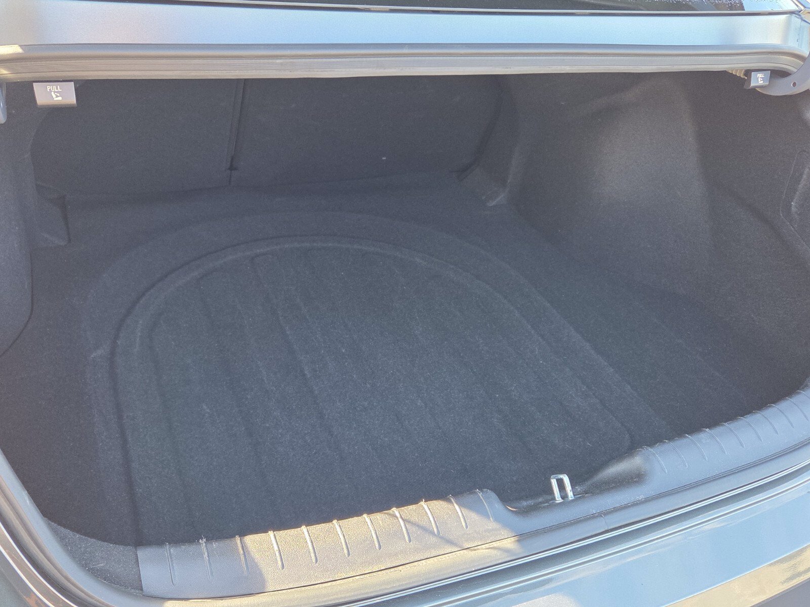 Used 2025 Hyundai Elantra SEL FWD image 11