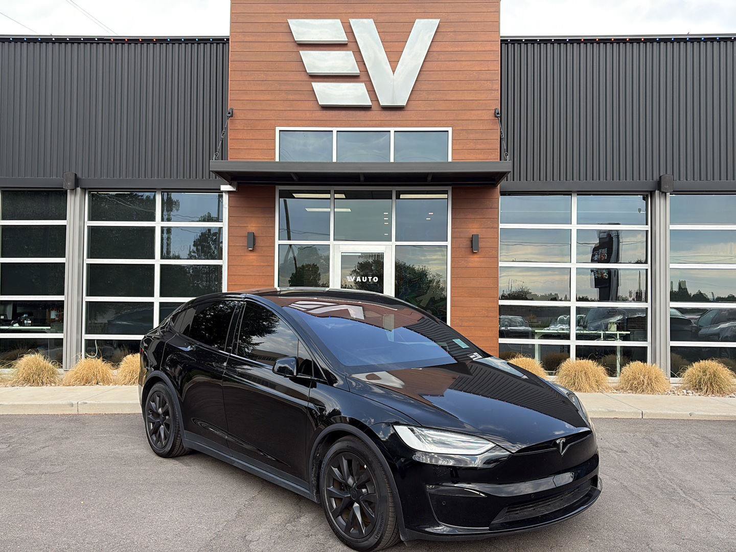 Used 2022 Tesla Model X AWD/4WD image 1