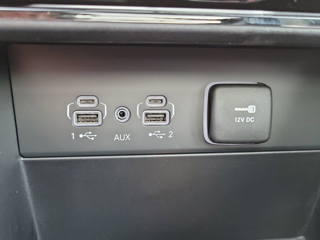 New 2026 Jeep Grand Cherokee Limited w/ Limited Altitude Package AWD/4WD image 34