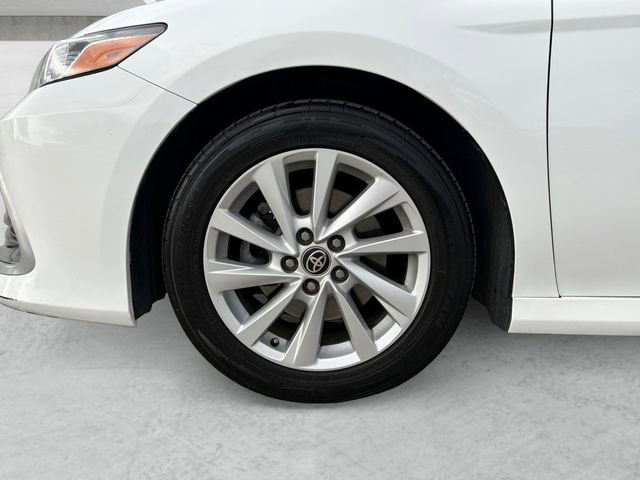 Used 2022 Toyota Camry LE image 23